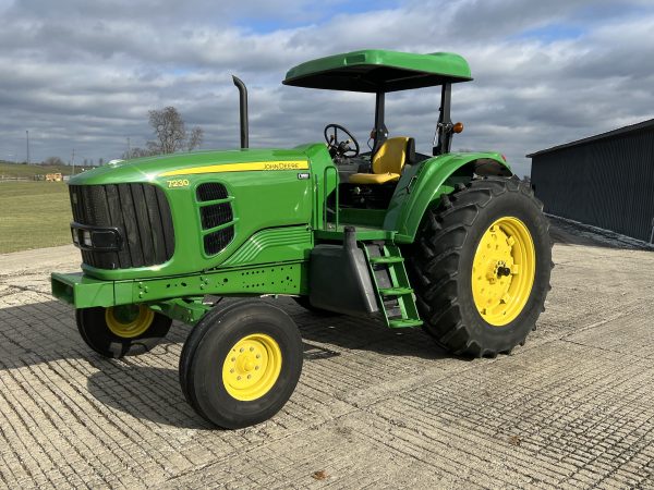 2012 John Deere 7230 - Stock #6430