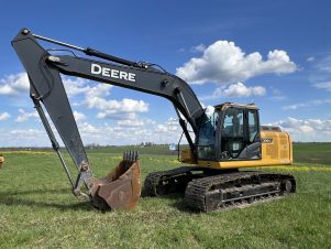 2022 John Deere 200G - Stock #6577
