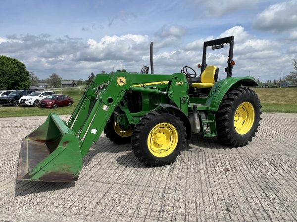 2004 John Deere 6215 - Stock #6551
