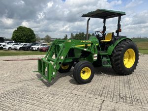 2002 John Deere 5520 - Stock #6555