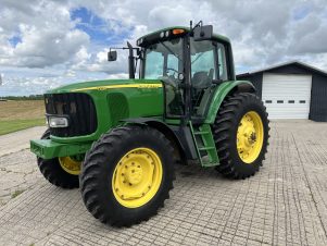 2003 John Deere 7220 - Stock #6586