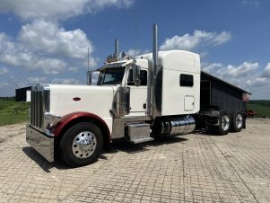 2020 Peterbilt 389 - Stock #6590