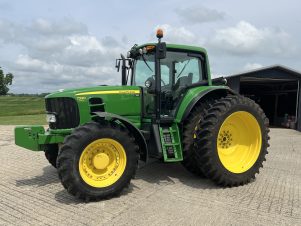 2012 John Deere 7330 Premium - Stock #6639