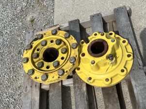 John Deere 10 Bolt 86MM Hubs R111101 - CP1595
