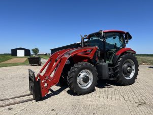 2011 Case IH Maxxum 125 - Stock # 6820