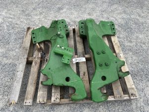 John Deere Loader Mounts BXX10062 - CP1647